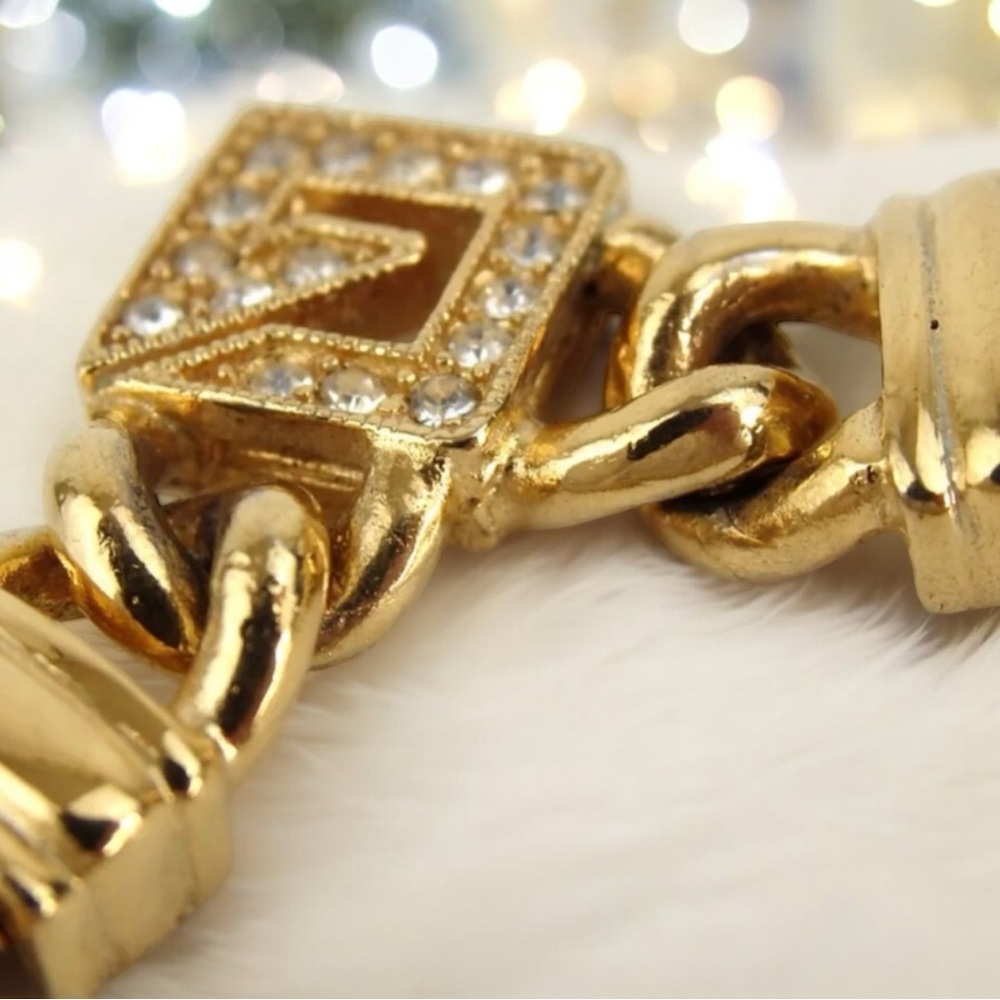 GIVENCHY Signature Necklace ๐๐ฅ - Picture 7 of 10
